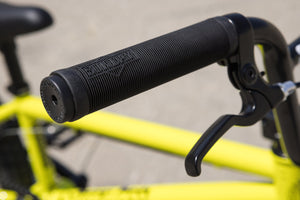 Sunday Bikes 18.5" / Gloss Bright Yellow Sunday Primer 18" Gloss Bright Yellow With 18.5" Tt