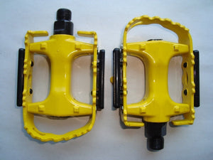 Uno Components Yellow Alloy 9/16 Road Pedals