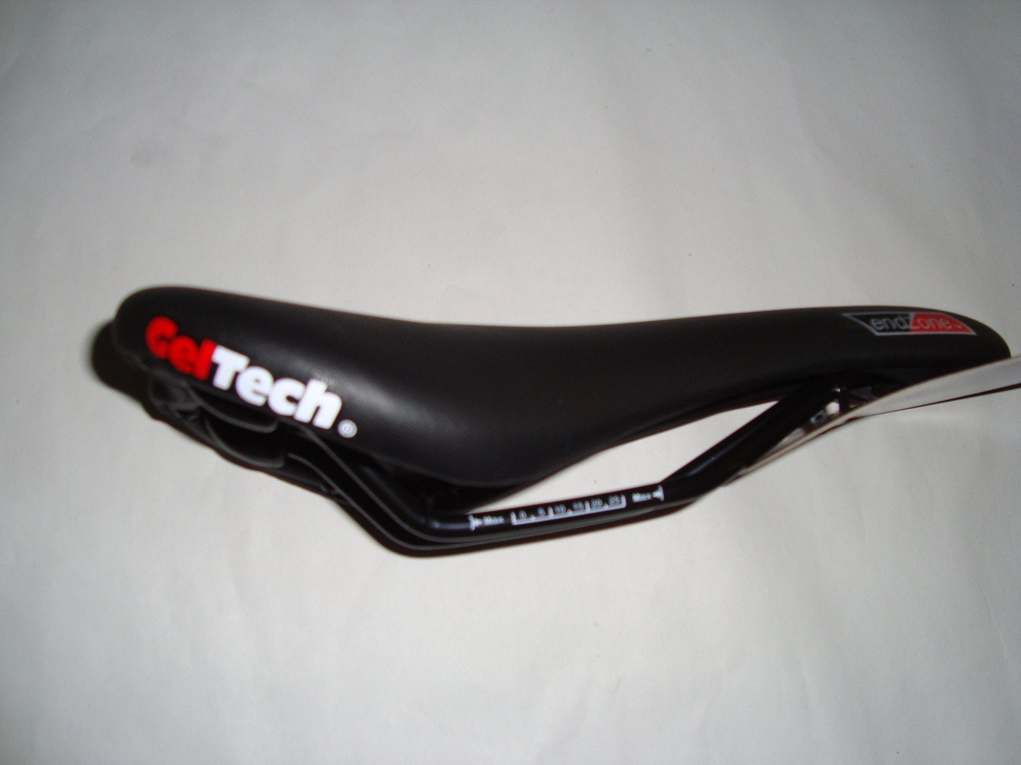 velo bmx gel bicycle saddle Plastic Seat Black Old School BMX Saddlet 6.5 wide and 9 long Velo BMX Gel Bicycle Saddle